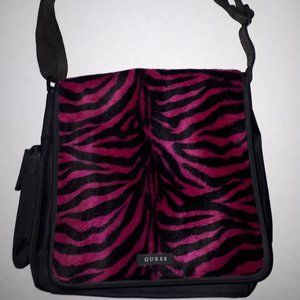 NWOT 90s Guess Messenger Bag